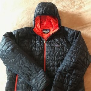PATAGONIA Nano Puff Hoodie, Men's XL, Blue/Red